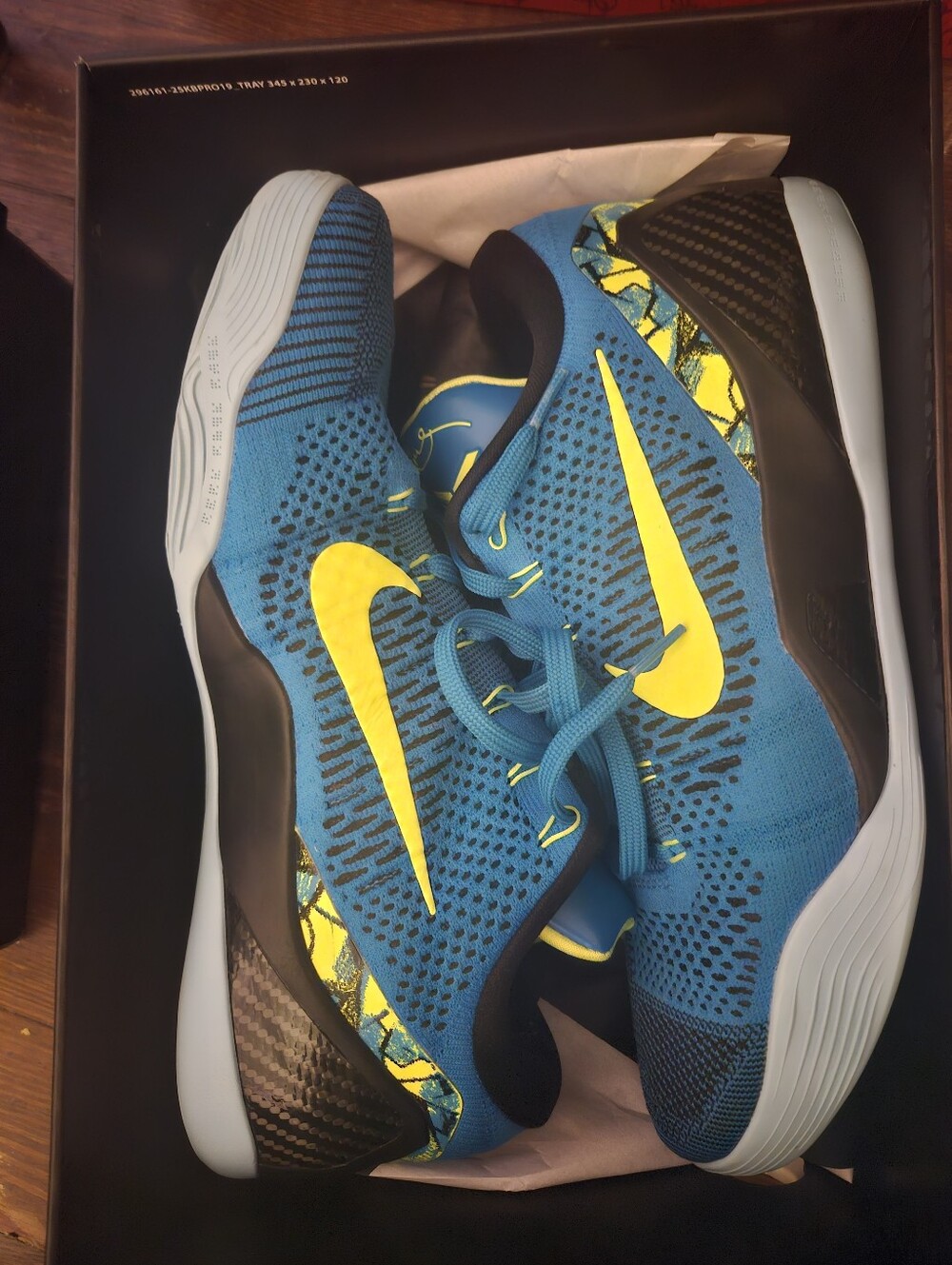 Nike  Men Kobe Athletic Shoes